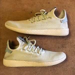 Pharrell tennis hu